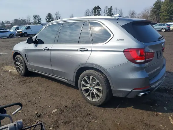 5UXKT0C52J0V99846 2018 BMW X5 - Image 2