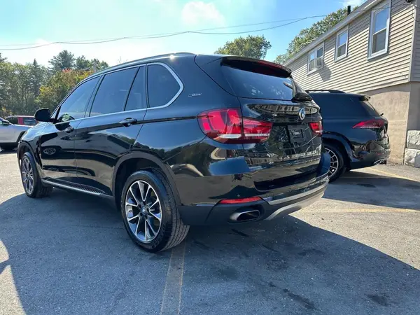5UXKT0C52J0W01045 2018 BMW X5 - Image 2