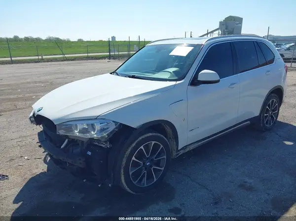 5UXKT0C52J0W02258 2018 BMW X5 - Image 2