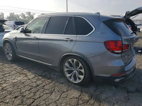 5UXKT0C52J0W04088 2018 BMW X5 - Image 2