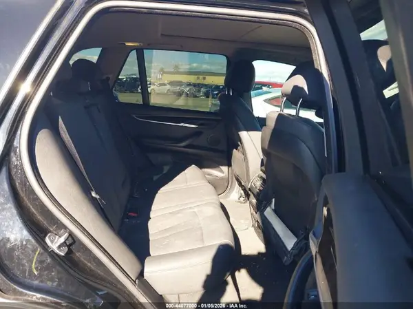 5UXKT0C53G0S76091 2016 BMW X5 - Image 8