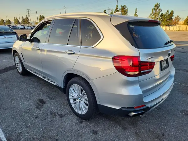5UXKT0C53G0S77581 2016 BMW X5 - Image 2
