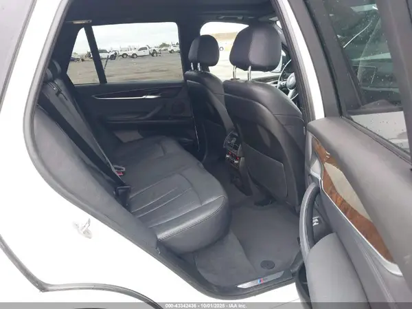 5UXKT0C53H0S78702 2017 BMW X5 - Image 8