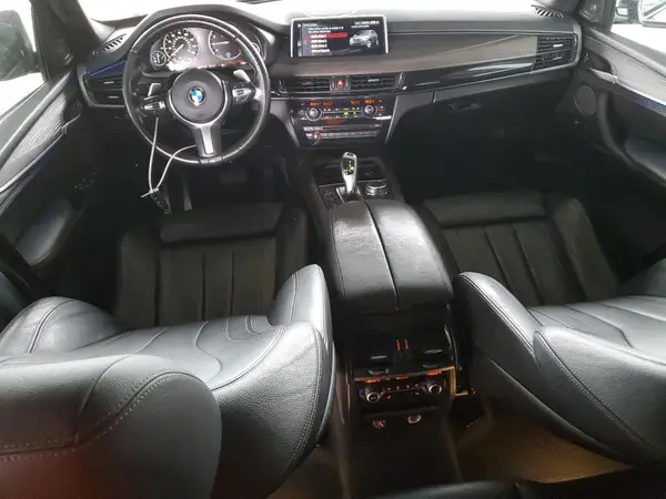 5UXKT0C53J0V98303 2018 BMW X5 - Image 8