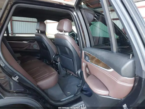 5UXKT0C53J0W01197 2018 BMW X5 - Image 8