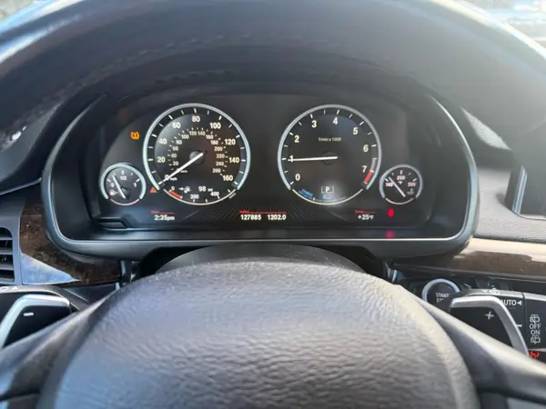 5UXKT0C53J0W02835 2018 BMW X5 - Image 8