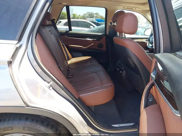 5UXKT0C54G0S77427 2016 BMW X5 - Image 8