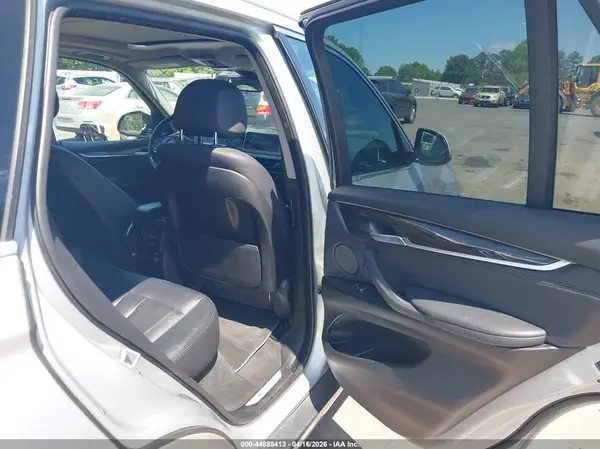 5UXKT0C54G0S77783 2016 BMW X5 - Image 8