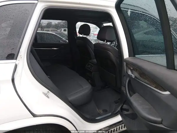 5UXKT0C54H0S80278 2017 BMW X5 - Image 8