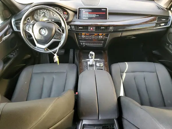 5UXKT0C54J0V99363 2018 BMW X5 - Image 8