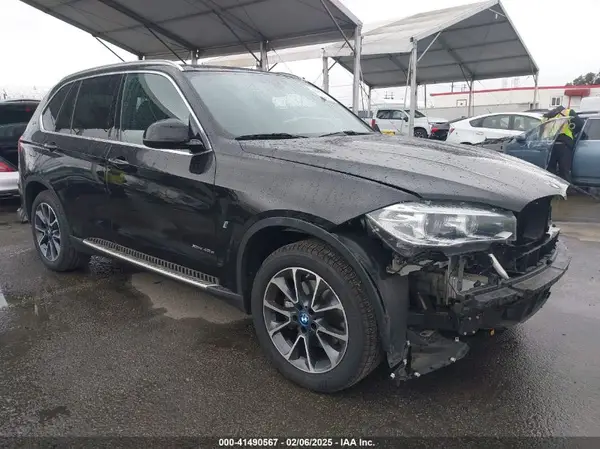 5UXKT0C54J0V99573 2018 BMW X5 - Image 1