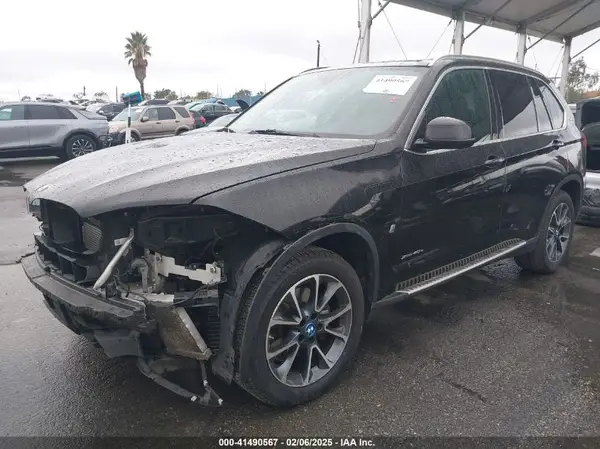 5UXKT0C54J0V99573 2018 BMW X5 - Image 2