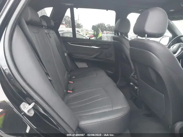 5UXKT0C54J0V99573 2018 BMW X5 - Image 8