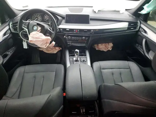 5UXKT0C54J0V99976 2018 BMW X5 - Image 8