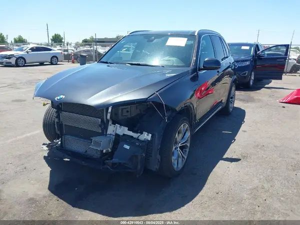5UXKT0C54J0W02004 2018 BMW X5 - Image 2