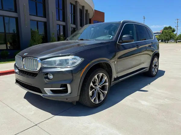 5UXKT0C54J0W02939 2018 BMW X5 - Image 2