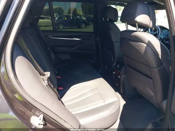 5UXKT0C54J0W03170 2018 BMW X5 - Image 8