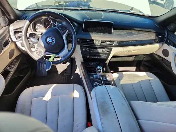 5UXKT0C54J0W03976 2018 BMW X5 - Image 8