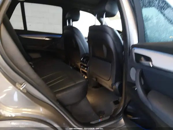 5UXKT0C55H0S79849 2017 BMW X5 - Image 8