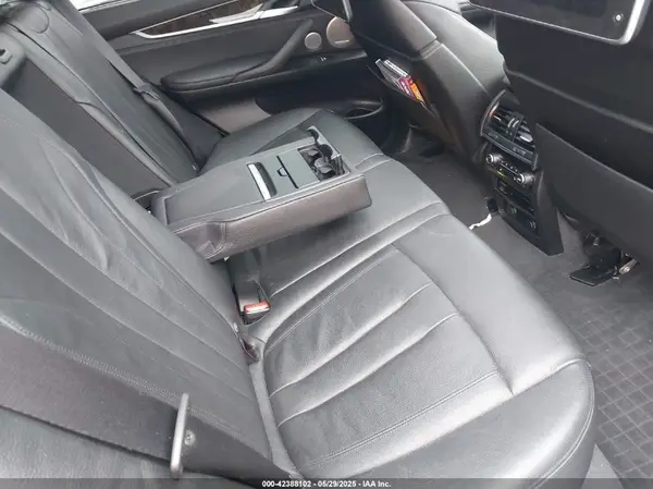 5UXKT0C55H0S80094 2017 BMW X5 - Image 8