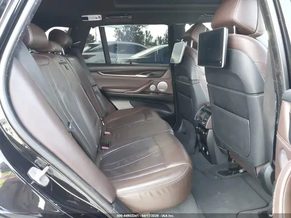 5UXKT0C55J0V98688 2018 BMW X5 - Image 8