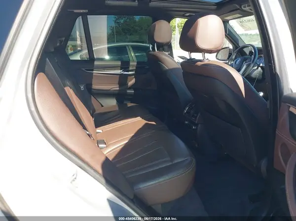 5UXKT0C55J0V98836 2018 BMW X5 - Image 8