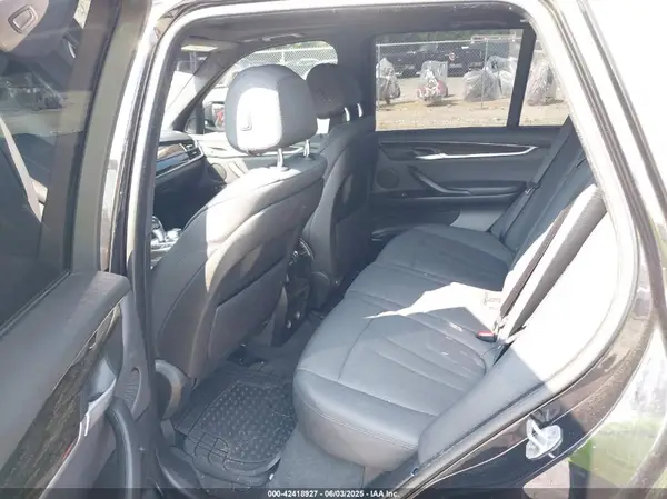 5UXKT0C55J0W00049 2018 BMW X5 - Image 8
