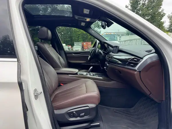 5UXKT0C55J0W02707 2018 BMW X5 - Image 8