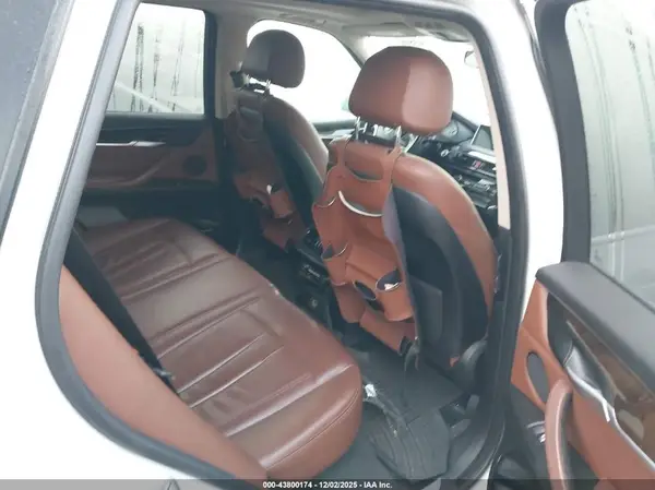 5UXKT0C56G0S77560 2016 BMW X5 - Image 8