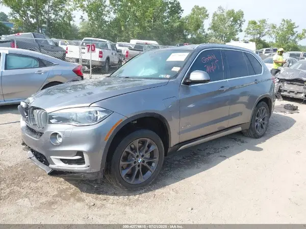 5UXKT0C56H0S79956 2017 BMW X5 - Image 2