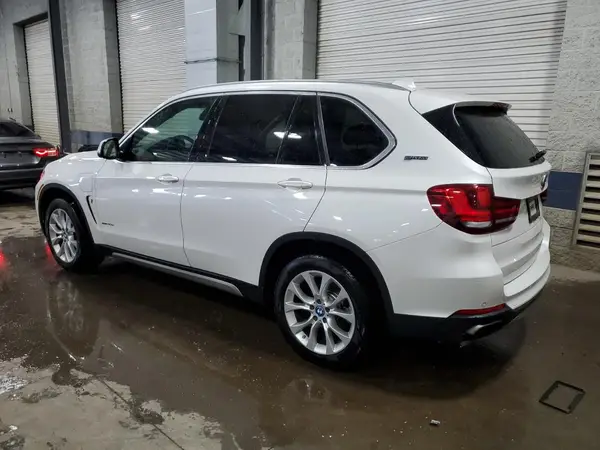 5UXKT0C56J0V98277 2018 BMW X5 - Image 2