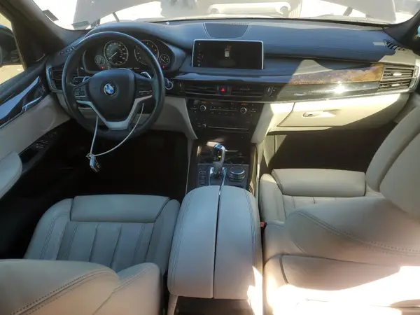 5UXKT0C56J0V98957 2018 BMW X5 - Image 8
