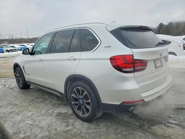 5UXKT0C56J0W02165 2018 BMW X5 - Image 2