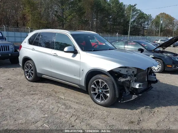 5UXKT0C56J0W02814 2018 BMW X5 - Image 1