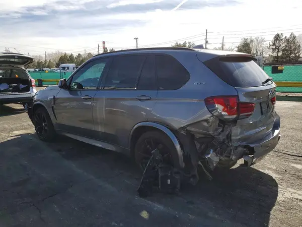 5UXKT0C56J0W02909 2018 BMW X5 - Image 2