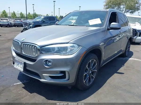 5UXKT0C56J0W02991 2018 BMW X5 - Image 2