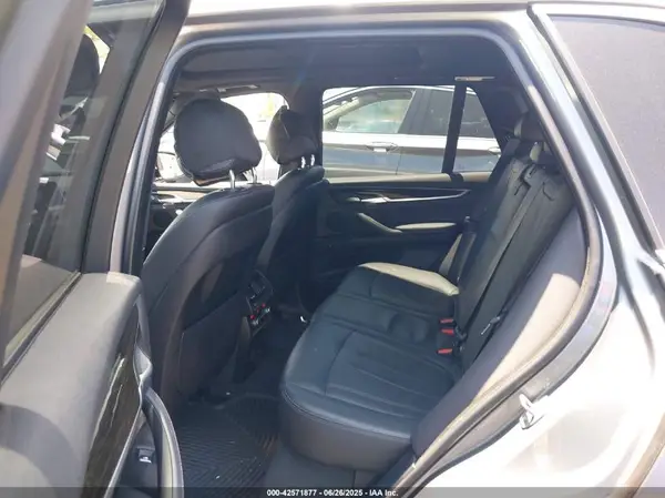 5UXKT0C56J0W02991 2018 BMW X5 - Image 8
