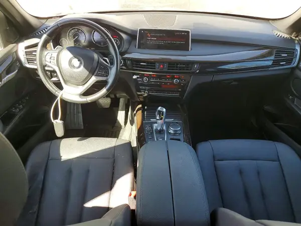 5UXKT0C56J0W03297 2018 BMW X5 - Image 8