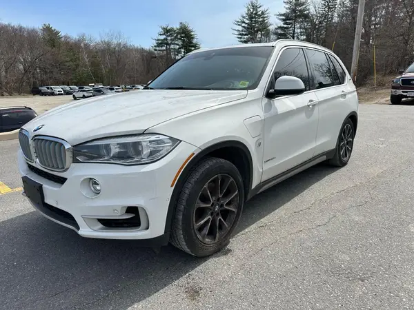 5UXKT0C56J0W03350 2018 BMW X5 - Image 1