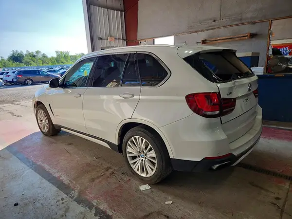 5UXKT0C57G0F74887 2016 BMW X5 - Image 2