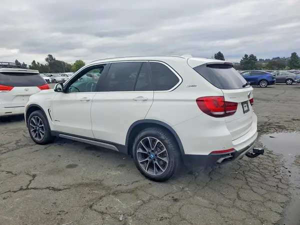 5UXKT0C57J0V98580 2018 BMW X5 - Image 2