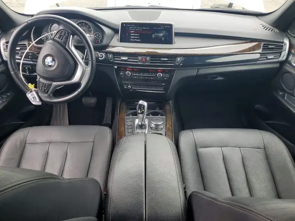 5UXKT0C57J0V98580 2018 BMW X5 - Image 8