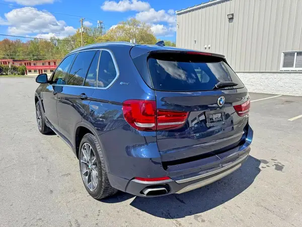 5UXKT0C57J0V98689 2018 BMW X5 - Image 2