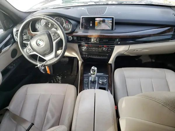 5UXKT0C57J0V99390 2018 BMW X5 - Image 8