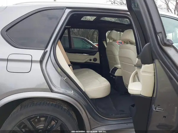 5UXKT0C57J0V99616 2018 BMW X5 - Image 8
