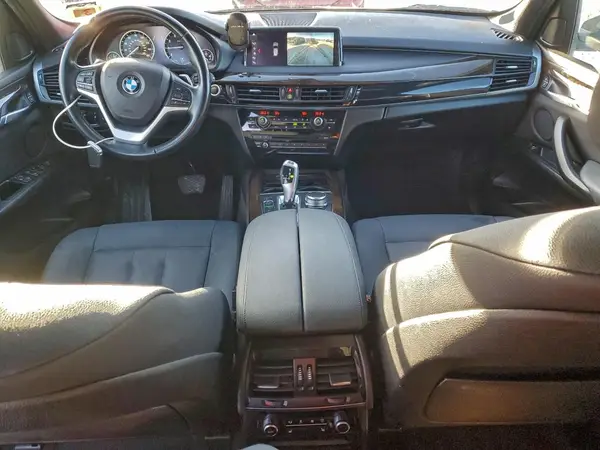 5UXKT0C57J0V99714 2018 BMW X5 - Image 8