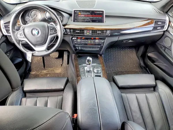 5UXKT0C57J0W00344 2018 BMW X5 - Image 8