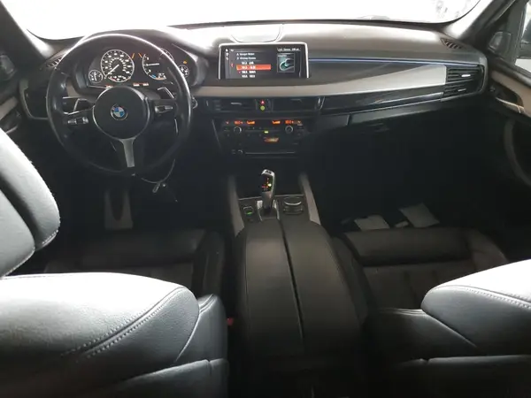 5UXKT0C57J0W00408 2018 BMW X5 - Image 8