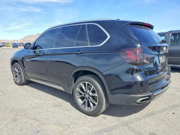 5UXKT0C57J0W01543 2018 BMW X5 - Image 2