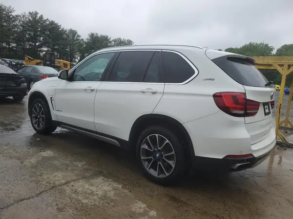 5UXKT0C57J0W02806 2018 BMW X5 - Image 2